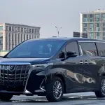 Toyota Alphard 2023 из Китая