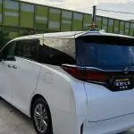 Toyota Alphard из Китая