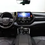 Toyota Crown Kluger 2023 из Китая
