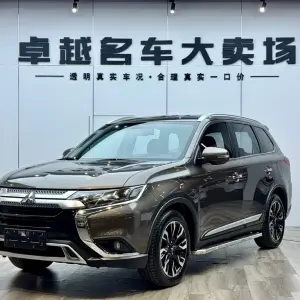 Mitsubishi Outlander 2018 из Китая