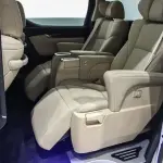 Toyota Alphard 2017 из Китая