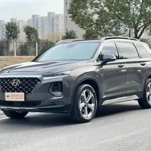 Hyundai Santa Fe 2022 из Китая