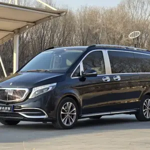 Mercedes-Benz V-Class 2021 211 л.с. — лот 57447129 из Китая
