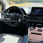 Toyota Granvia 2023 246 л.с. — лот 57251933 из Китая