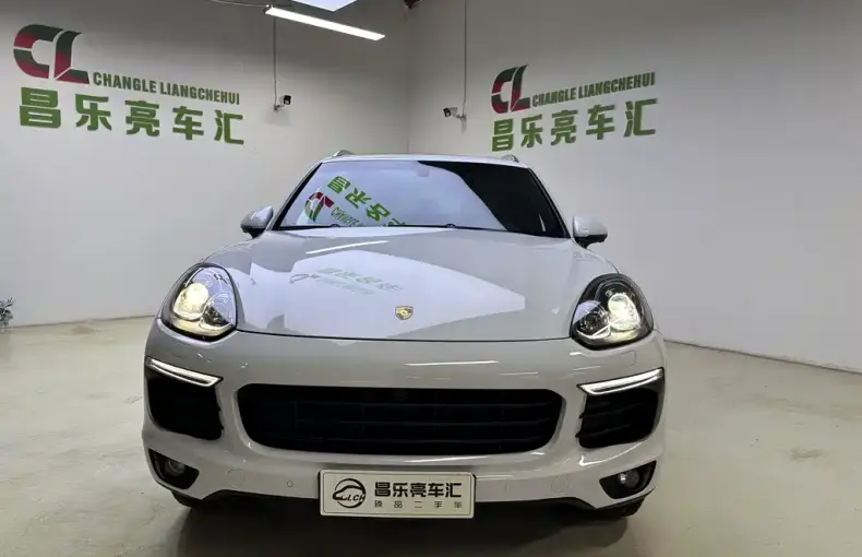 Porsche Cayenne Hybrid 2018 из Китая
