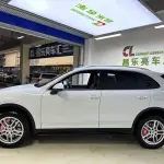 Porsche Cayenne Hybrid 2018 из Китая