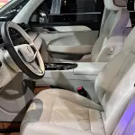 Volvo EM90 2025 из Китая