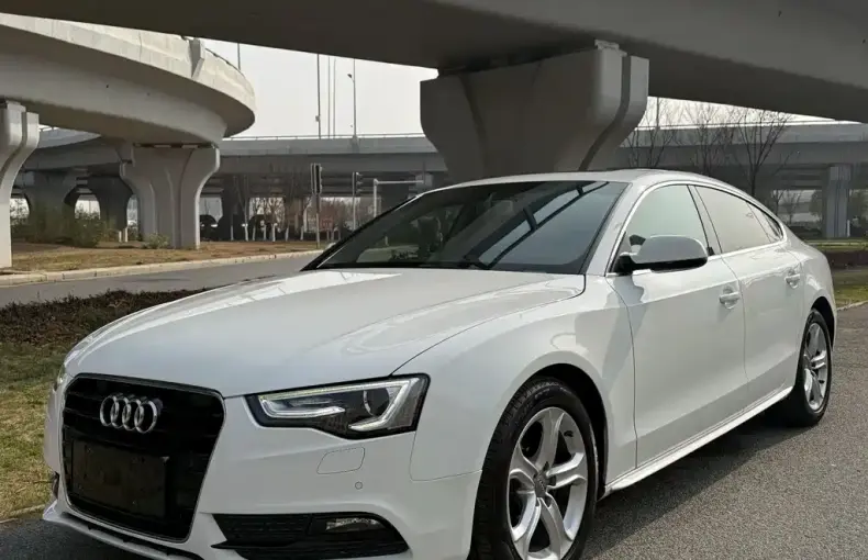 Audi A5 (Import) 2016 из Китая