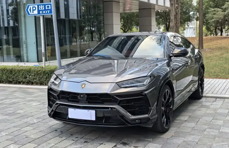 Lamborghini Urus 2023 из Китая