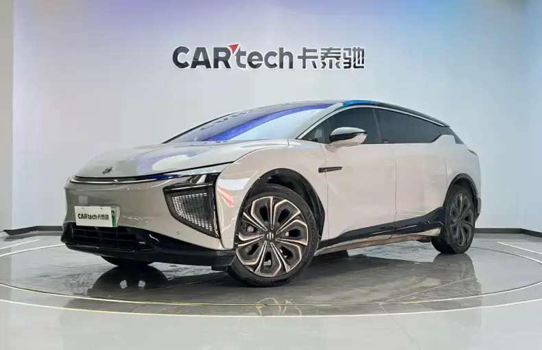 HiPhi HiPhi X 2022 из Китая