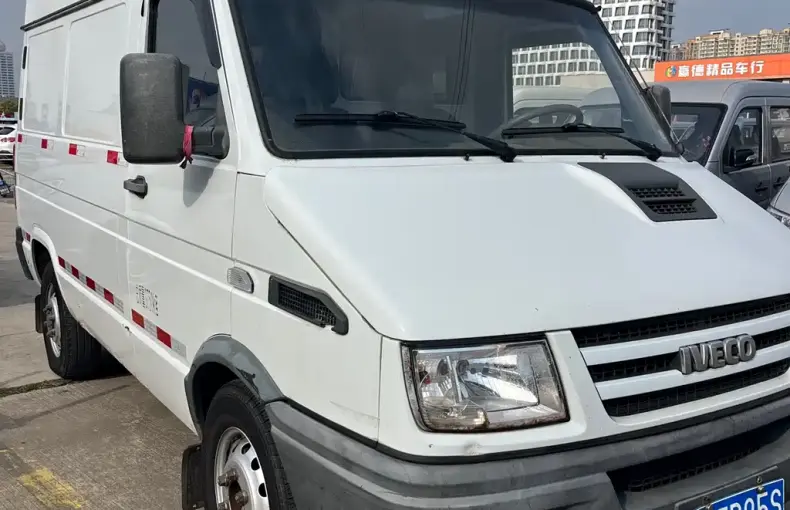IVECO Daily 2017 из Китая