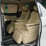 Toyota Alphard 2023 117 л.с. — лот 57325292 из Китая