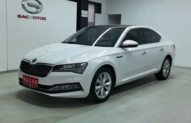 Skoda Superb 2022 из Китая