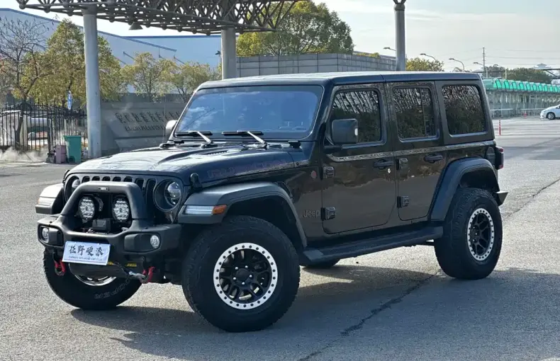 Jeep Wrangler 2024 из Китая