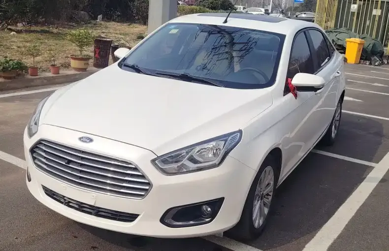 Ford Escort 2015 из Китая