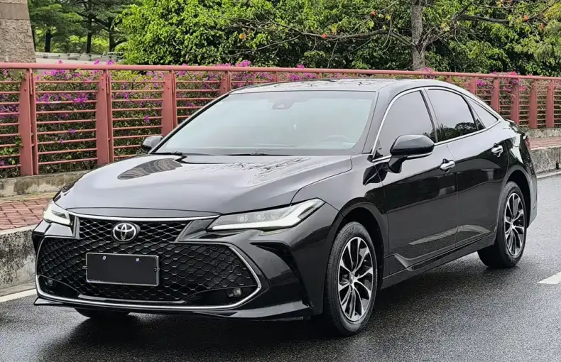 Toyota Avalon 2023 из Китая