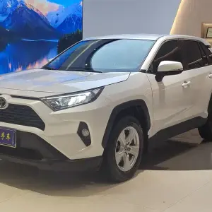 Toyota RAV4 2022 из Китая