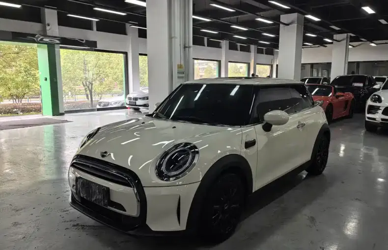 MINI Mini 2022 из Китая
