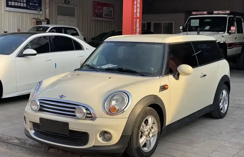 MINI Mini Clubman 2013 из Китая