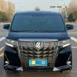Toyota Alphard 2018 из Китая