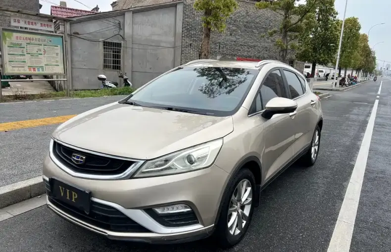 Geely Emgrand GS 2018 из Китая