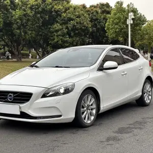 Volvo V40 2016 из Китая