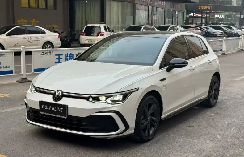Volkswagen Golf 2024 из Китая