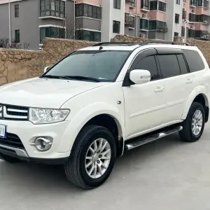 Mitsubishi Pajero Sport 2014 из Китая