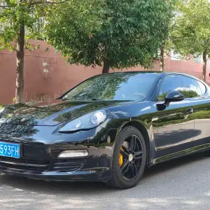 Porsche Panamera 2011 из Китая