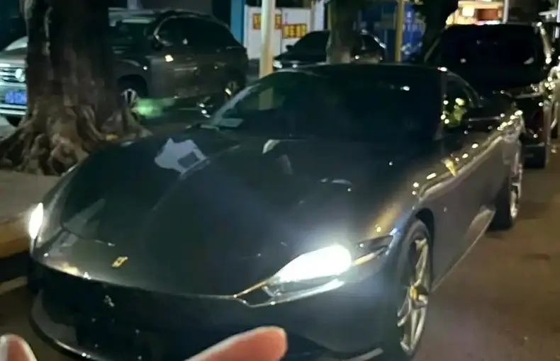 Ferrari Roma 2024 из Китая