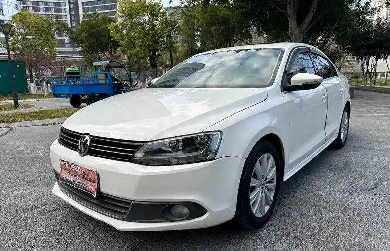 Volkswagen Sagitar 2014 из Китая