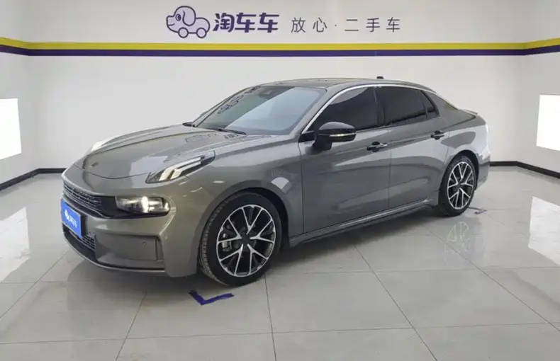 Lynk & Co 03 2022 из Китая