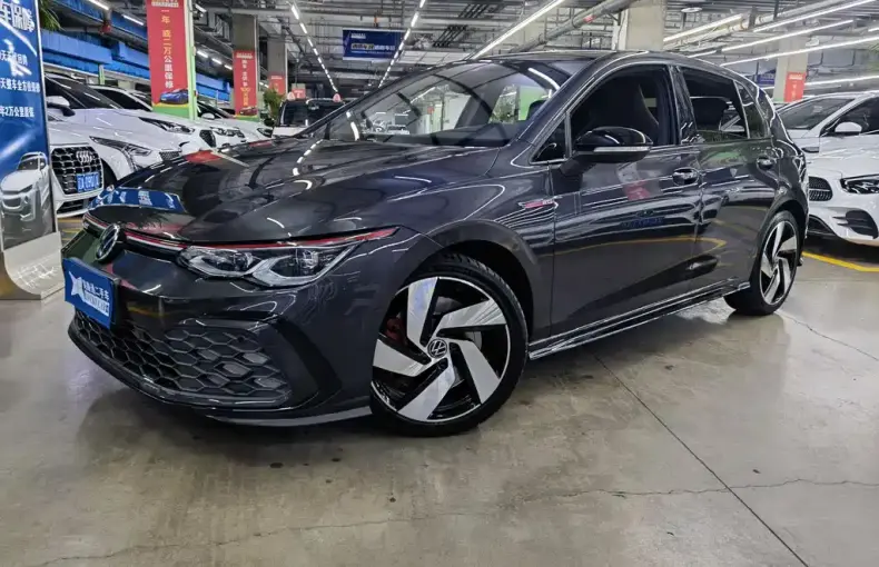 Volkswagen Golf GTI 2021 из Китая