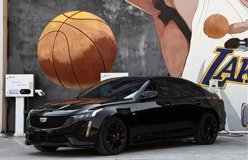 Cadillac CT5 2022 из Китая