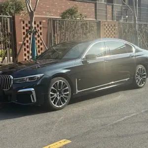 BMW 7 Series 2022 из Китая