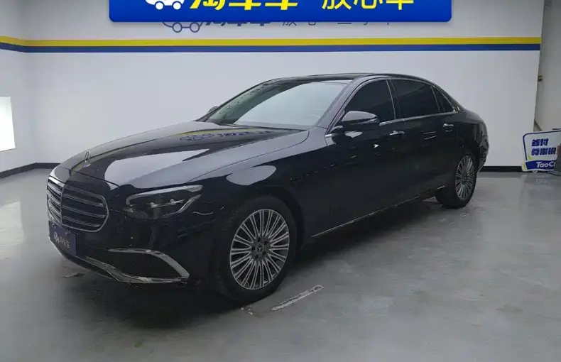 Mercedes-Benz E-Class 2022 из Китая