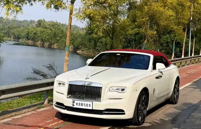 Rolls-Royce Dawn 2021 из Китая