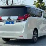 Toyota Alphard 2017 из Китая