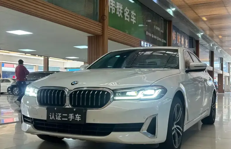BMW 5 Series 2021 из Китая
