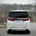Toyota Vellfire 2022 из Китая