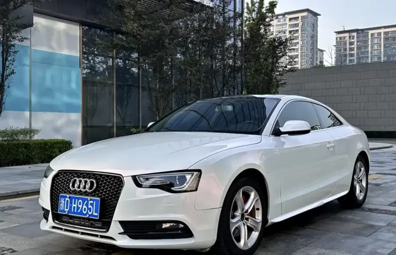 Audi A5 (Import) 2015 из Китая