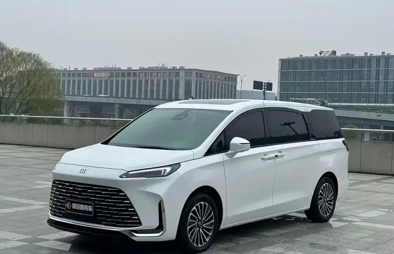 Buick GL8 Hybrid 2025 из Китая