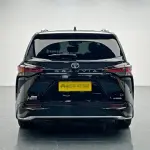 Toyota Granvia 2023 из Китая