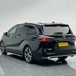 Toyota Granvia 2023 из Китая