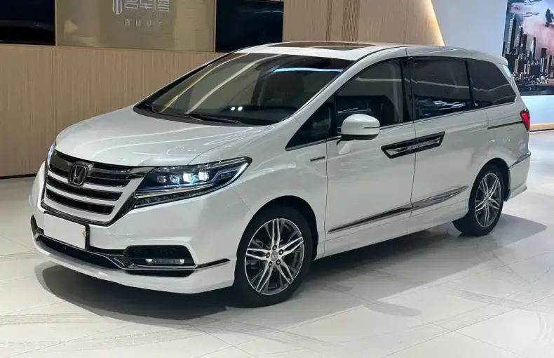 Honda Elysion 2022 из Китая