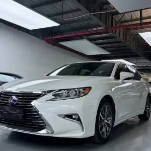 Lexus ES 2018 из Китая