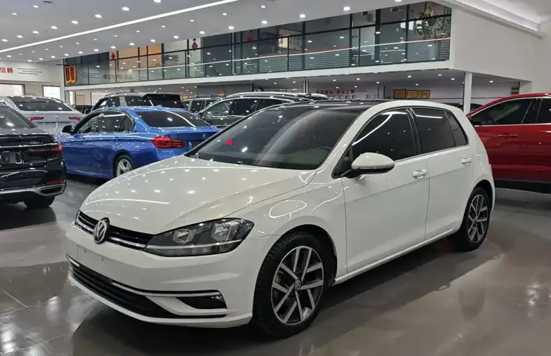 Volkswagen Golf 2020 из Китая