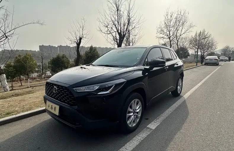 Toyota Corolla Cross 2025 из Китая