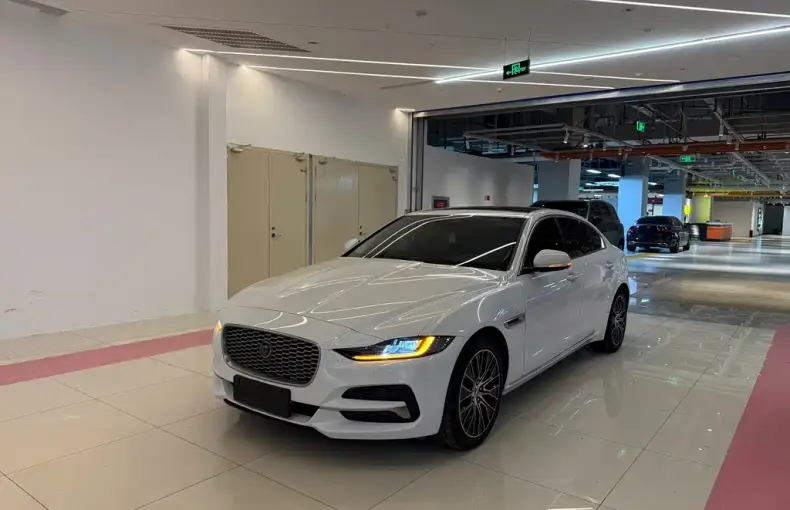 Jaguar XEL 2020 из Китая