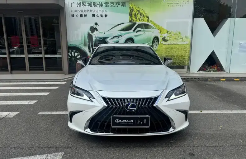Lexus ES 2021 из Китая